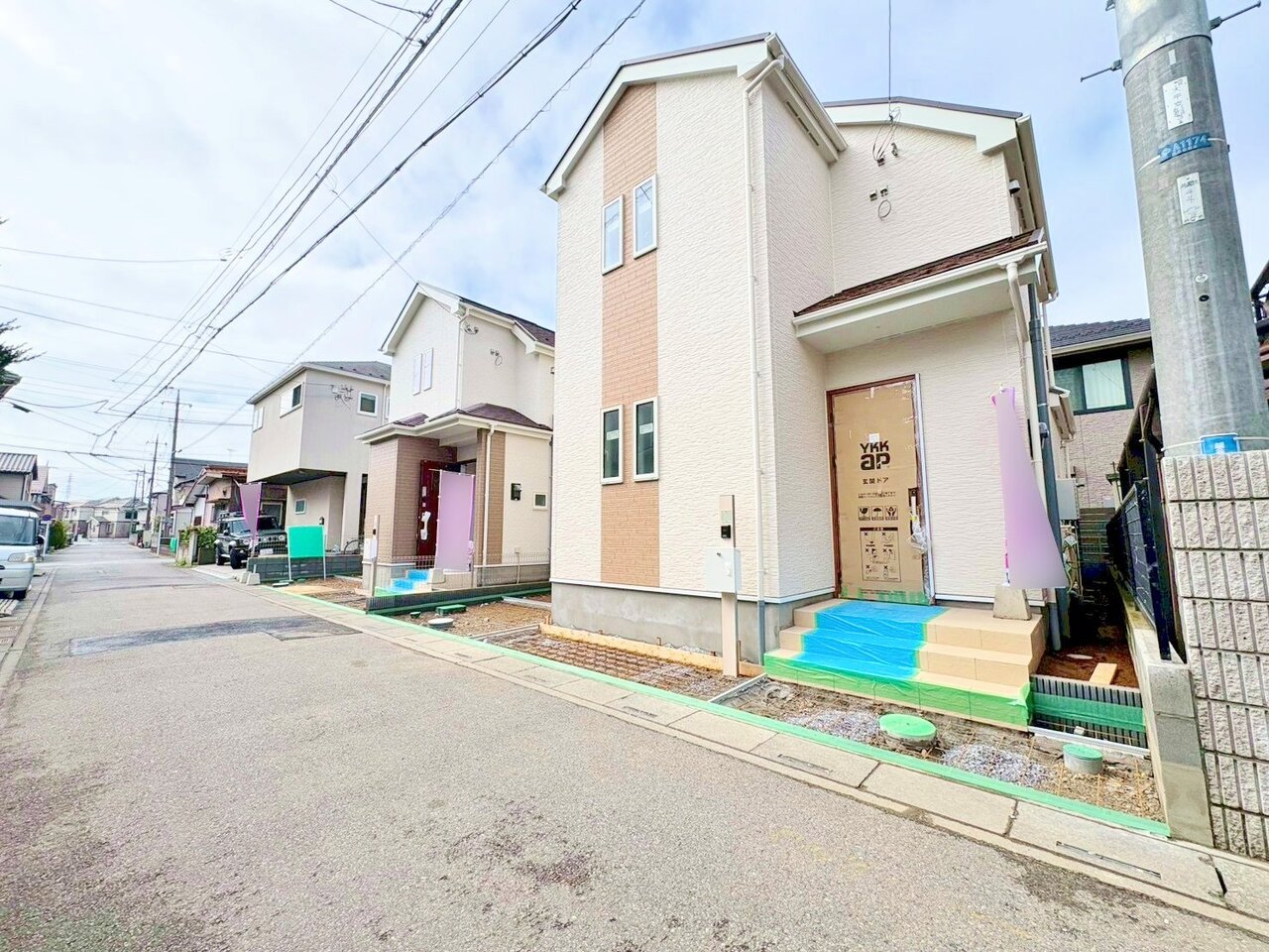 続き間洋室付きのＬＤＫはくつろぎの時間をさらに開放的にする空間。(令和8年4月 撮影)
