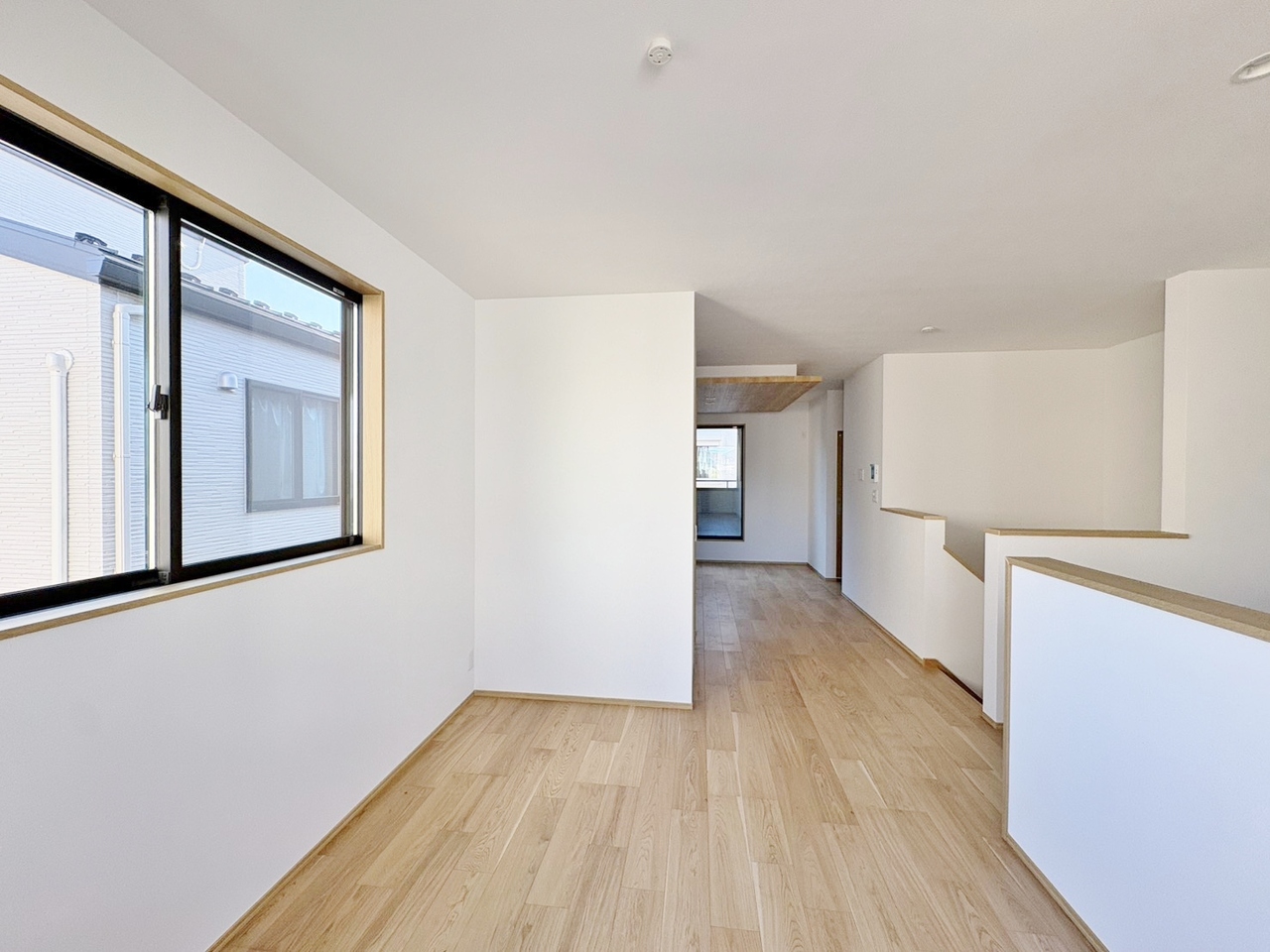 ２階に水回りを集約した家事効率の良い間取り。