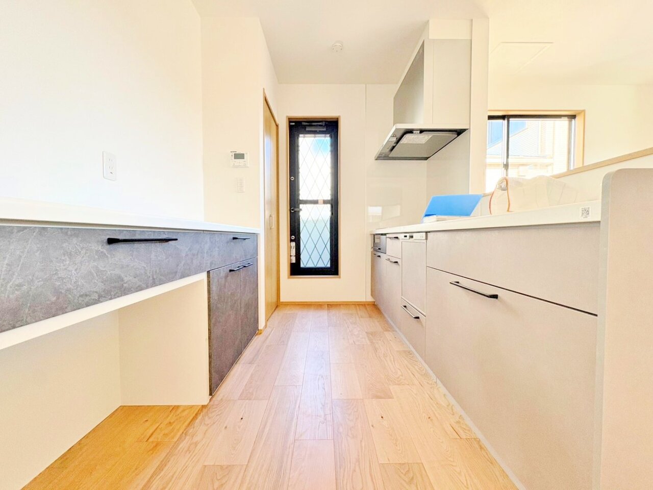 高い収納力を備えており、家事動線はいつもすっきりと片付きます。