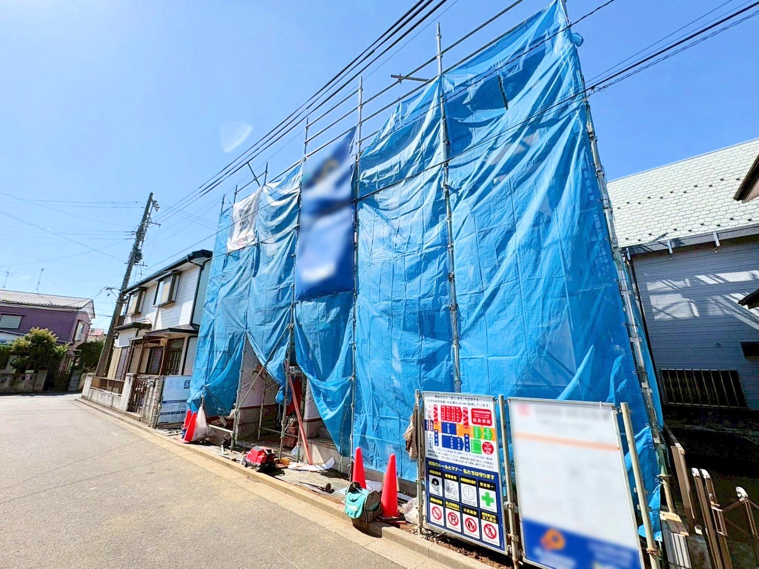 二部屋から行き来できる続きワイドバルコニーを配置しています。(令和8年3月 撮影)