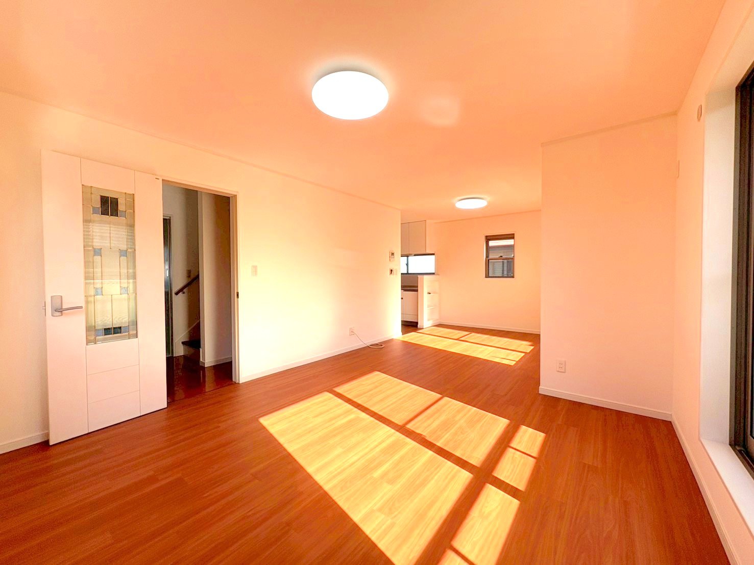 一日中家に居ても飽きることなく過ごせる素敵な空間です。