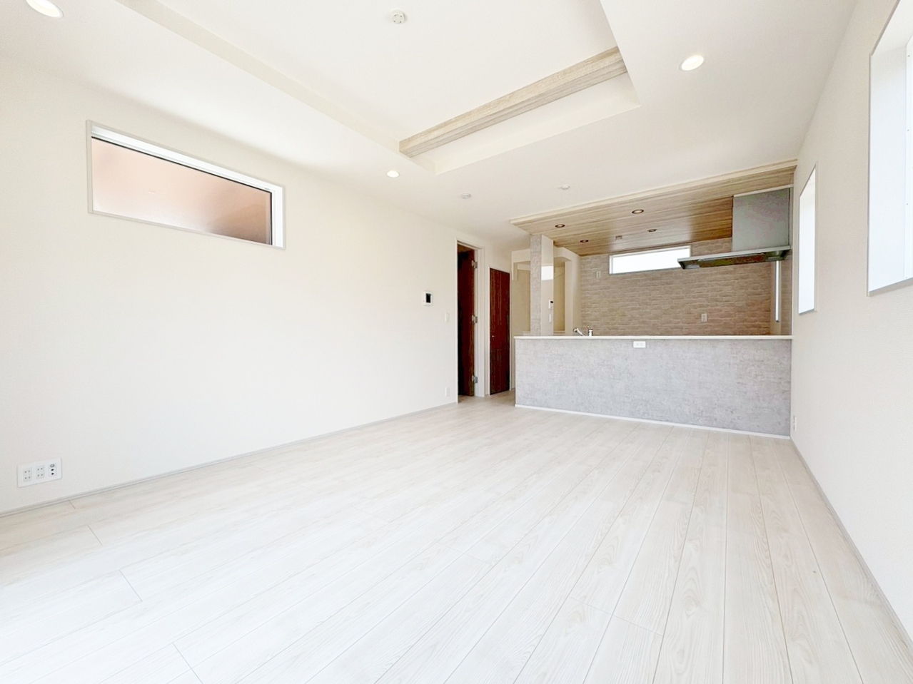 ご家族が自然と集まる空間を設計から実現しました。