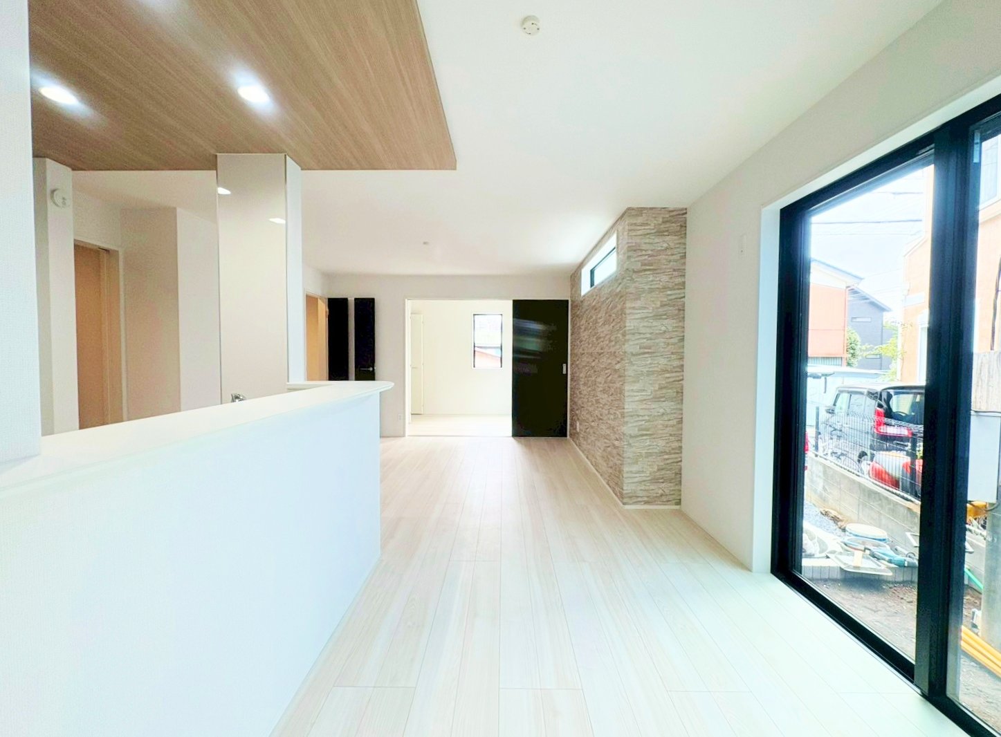 ここにはみんなが集い、食事と楽しい会話が始まります。