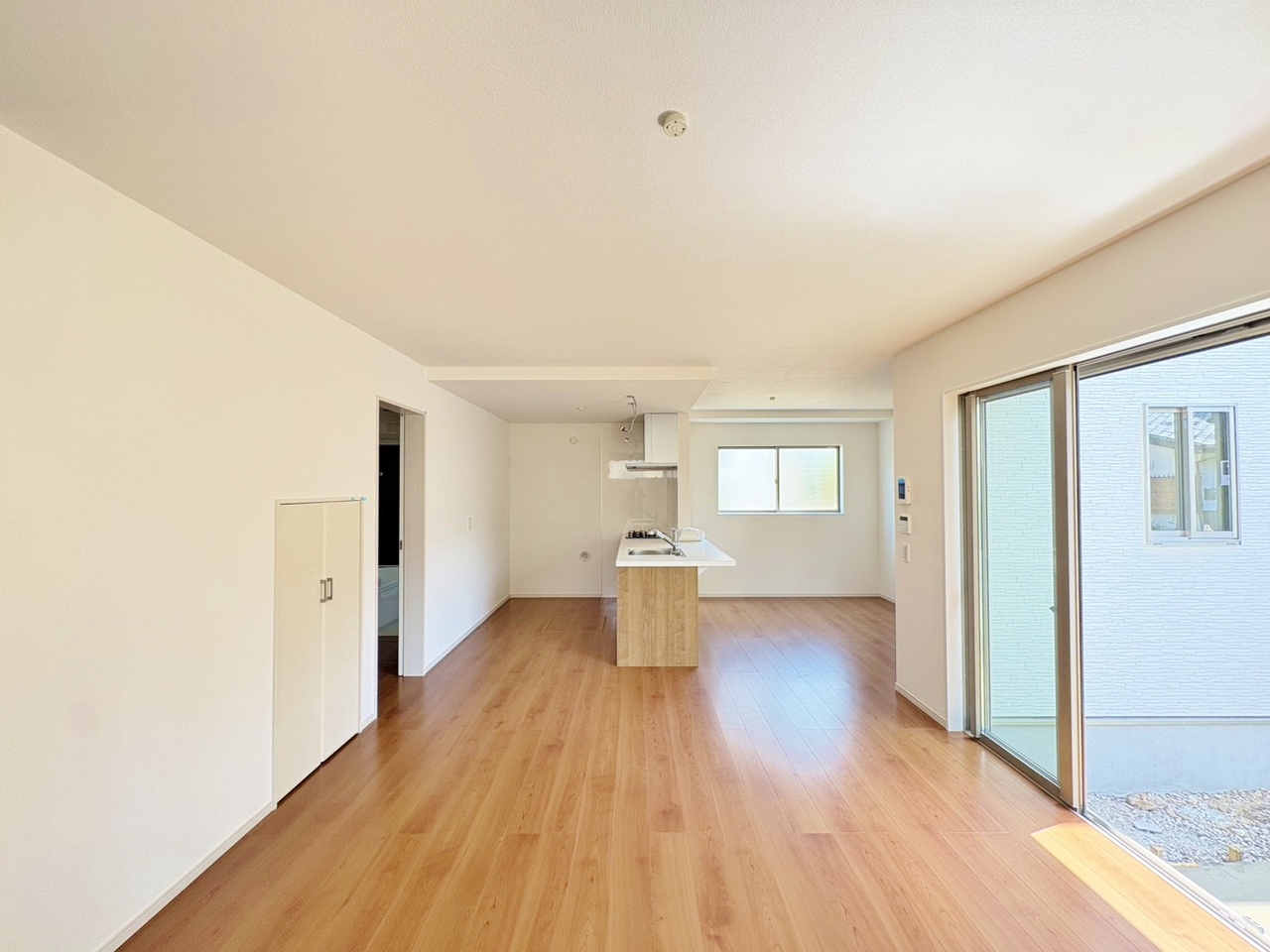 豊かな陽光がこの場所を照らしだします。