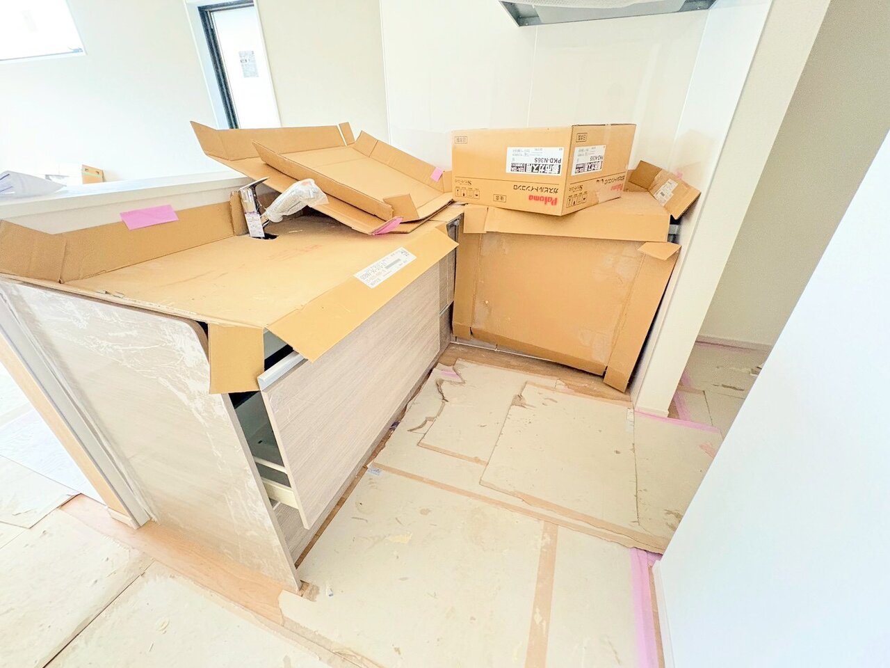 ＬＤＫは人気の対面式キッチンで一体感があります。(令和8年6月 撮影)
