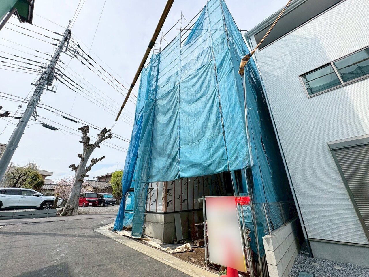 プライバシーに配慮した2階リビング設計。(令和8年4月 撮影)