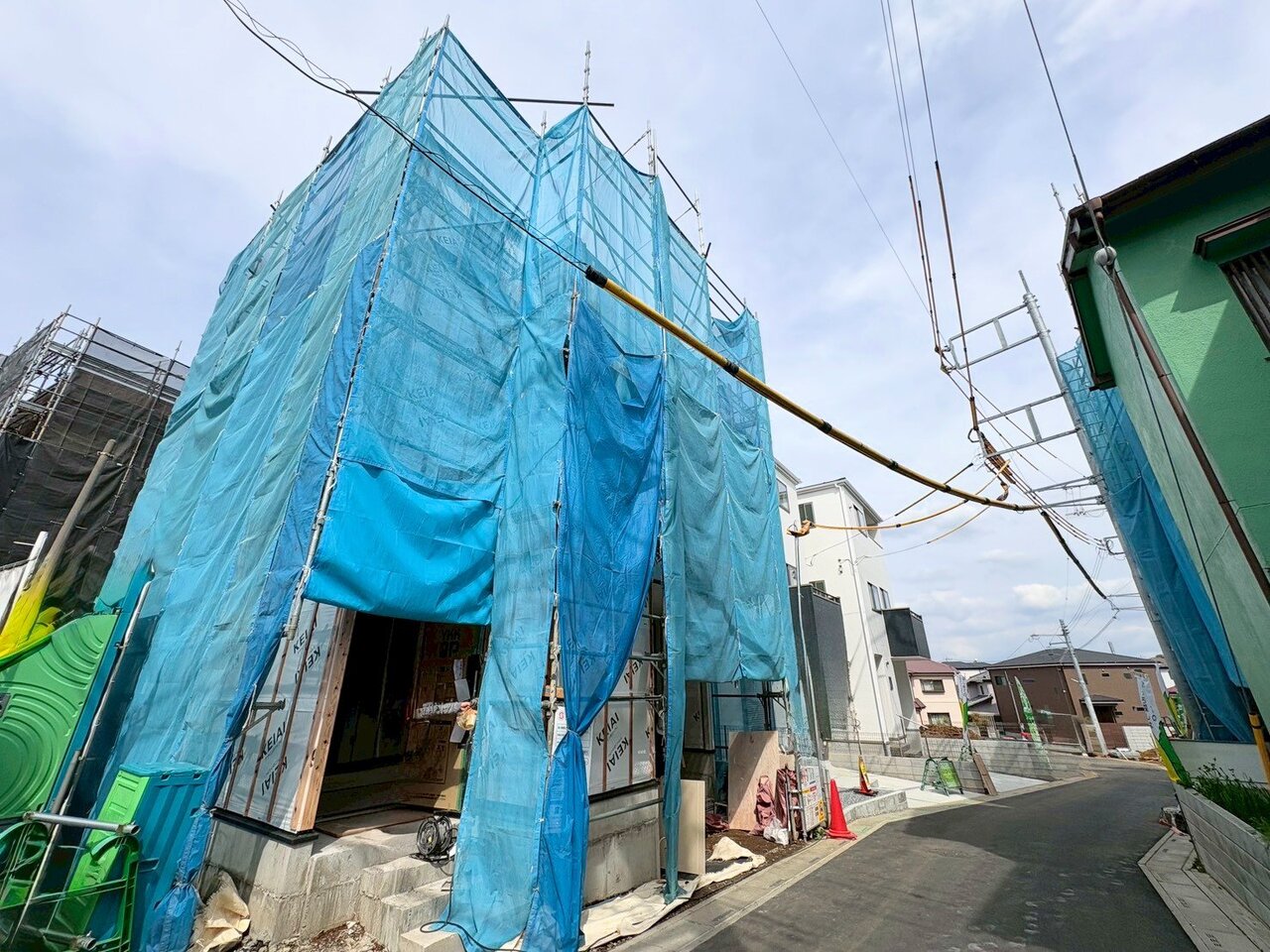 小・中学校まで徒歩7分でお子様の通学も安心です。(令和8年4月 撮影)