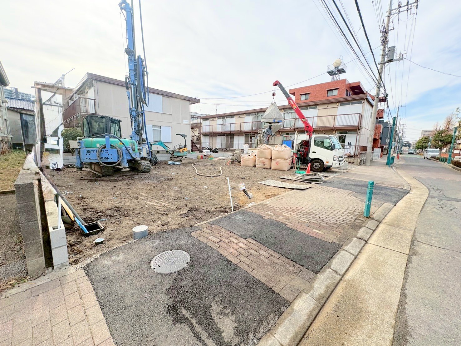 自宅でアウトドアが楽しめる屋上バルコニーを配置しています。(令和8年2月 撮影)