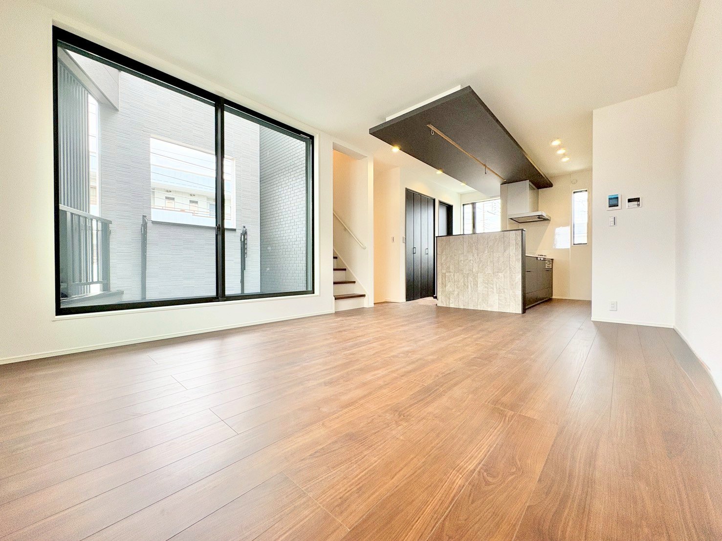 豊かな陽光がこの場所を照らしだします。