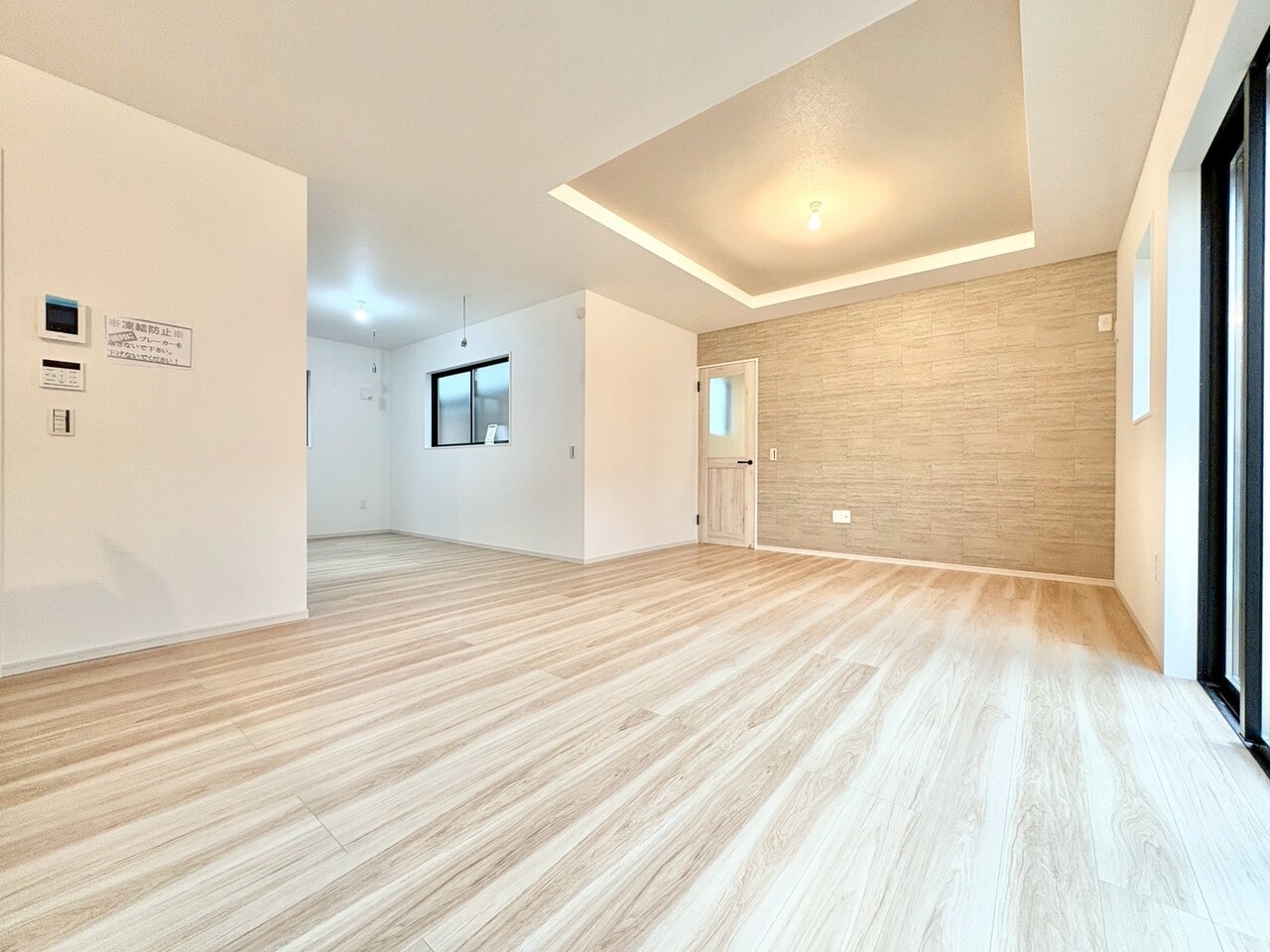 住む人の暮らしを心地よく彩り、愛着の深まるリビング空間へ。