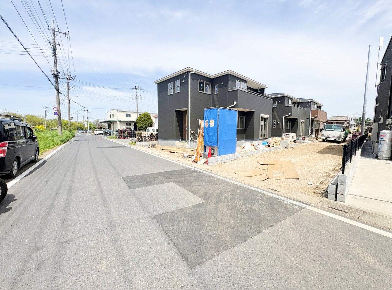 二部屋から行き来できる続きバルコニーを配置しています。(令和8年4月 撮影)