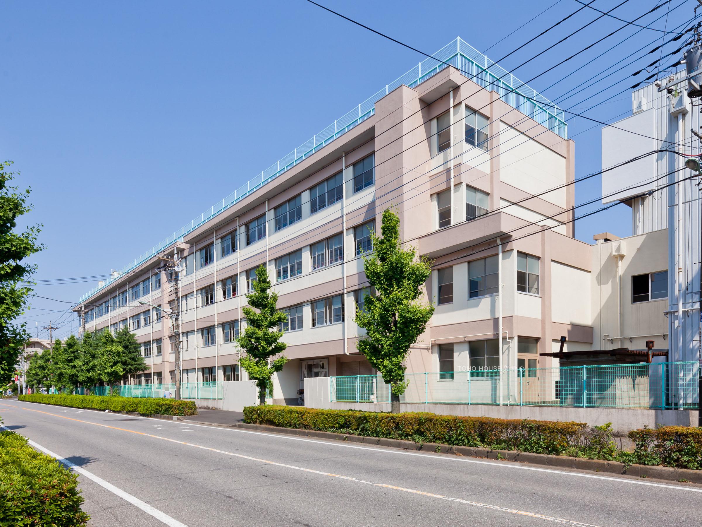 元郷小学校まで約350m