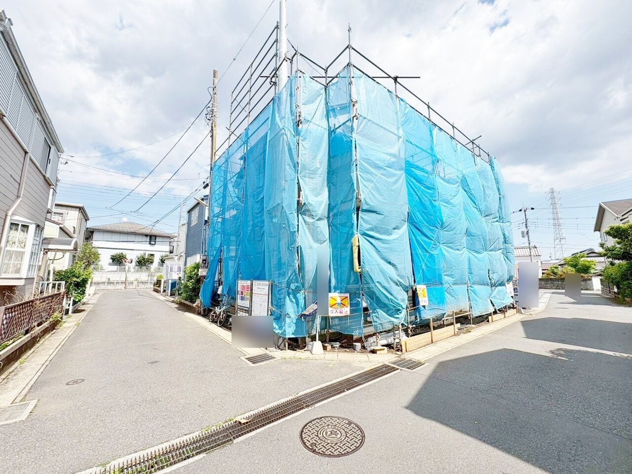 リビング横には続き間の和室を設けたゆとりある間取りです。(令和8年4月 撮影)