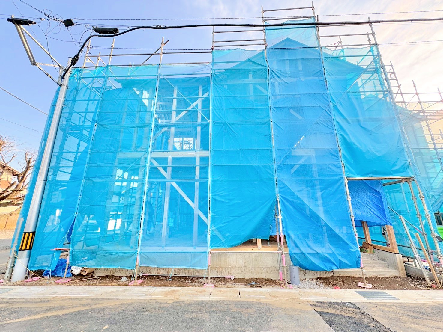 バルコニーに面した主寝室は7.5帖。広々ＷＩＣ付きで収納充実。(令和8年3月 撮影)