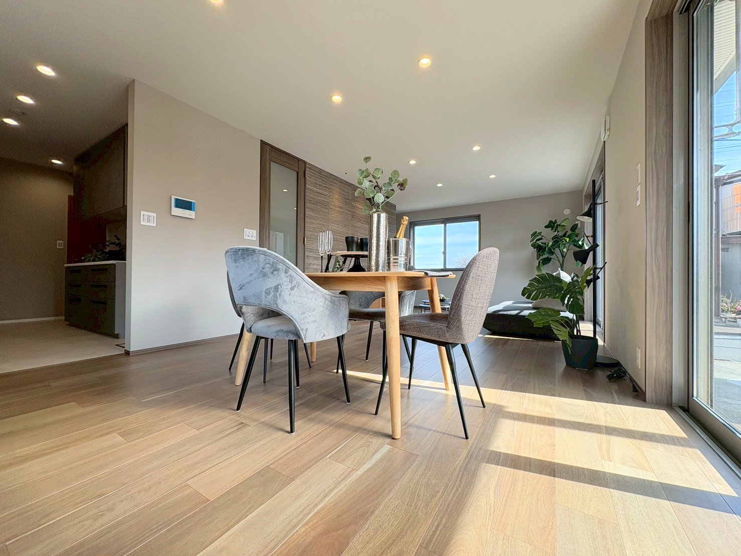 素敵なリビングでご家族の一家団欒を心ゆくまでお楽しみください。