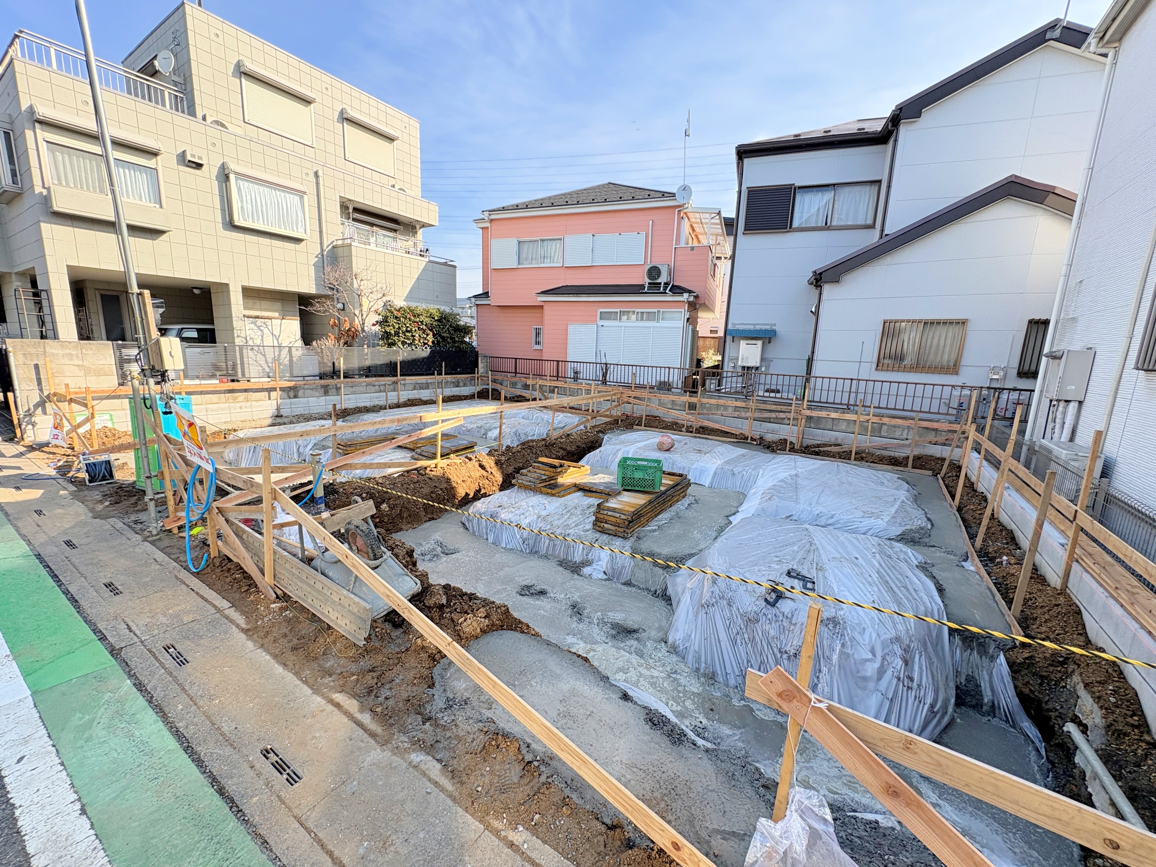 建物の居住性に拘った邸宅は「安らぎ」と「快適」を実現。(令和8年3月 撮影)