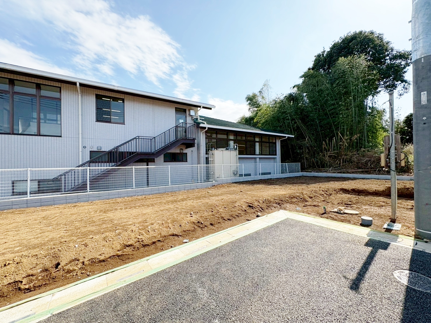 ゆったりした時間が流れる住環境。(令和8年3月 撮影)