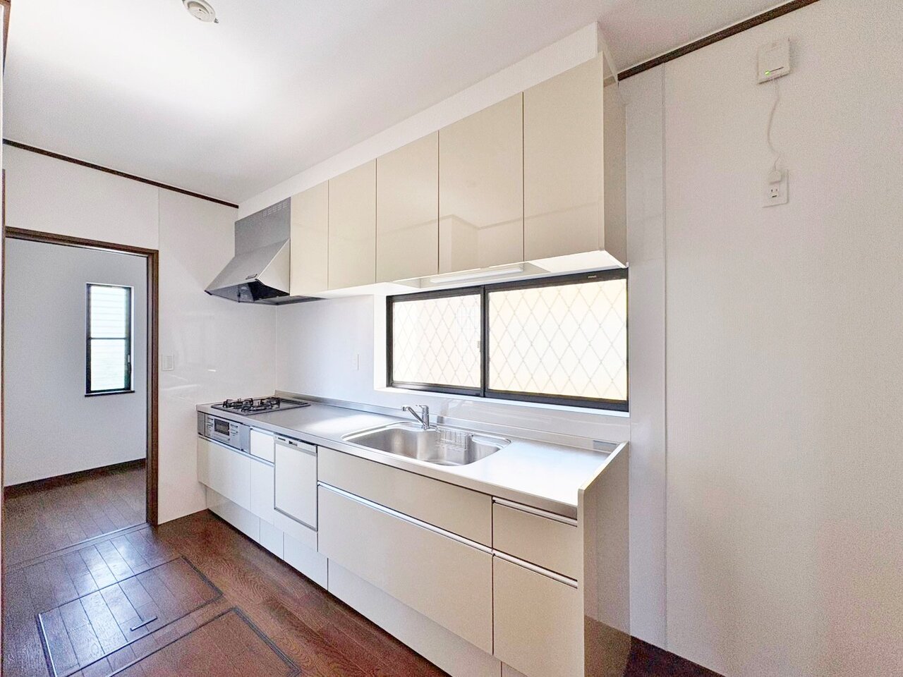 ホワイトを基調にした清潔感のあるデザイン。