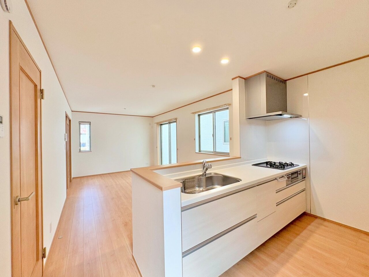 ホワイトを基調にした清潔感のあるデザイン。