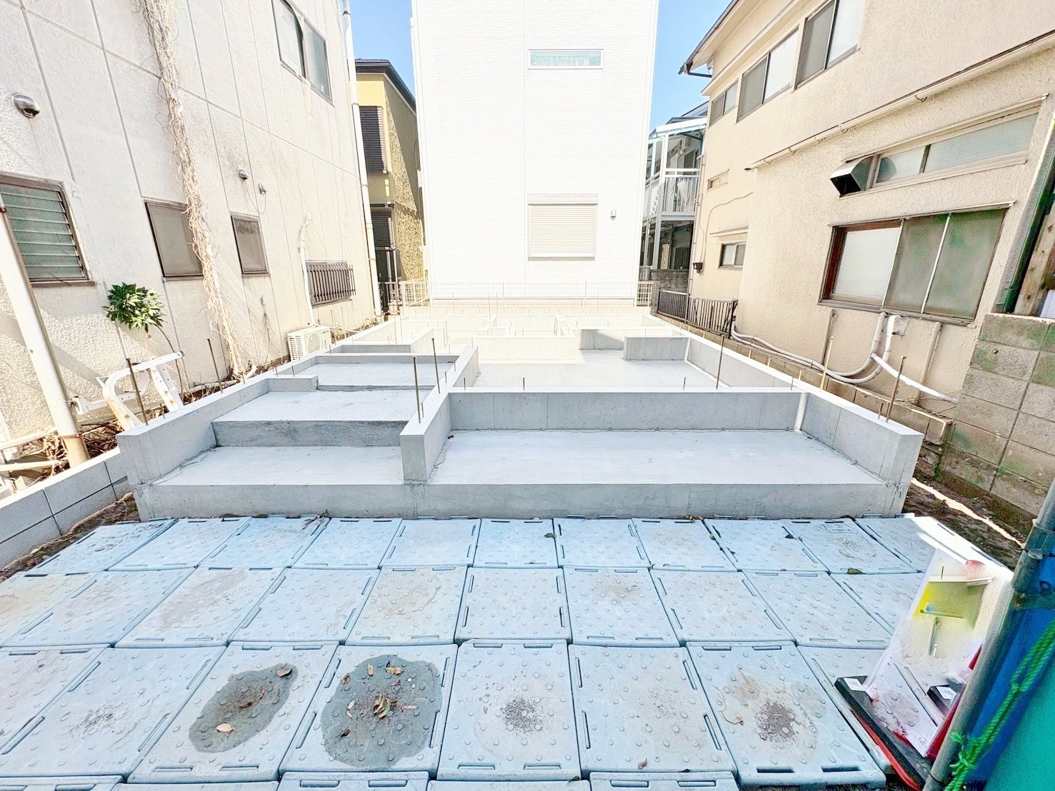 小・中学校まで徒歩10分以内でお子様の通学も安心です。(令和8年3月 撮影)