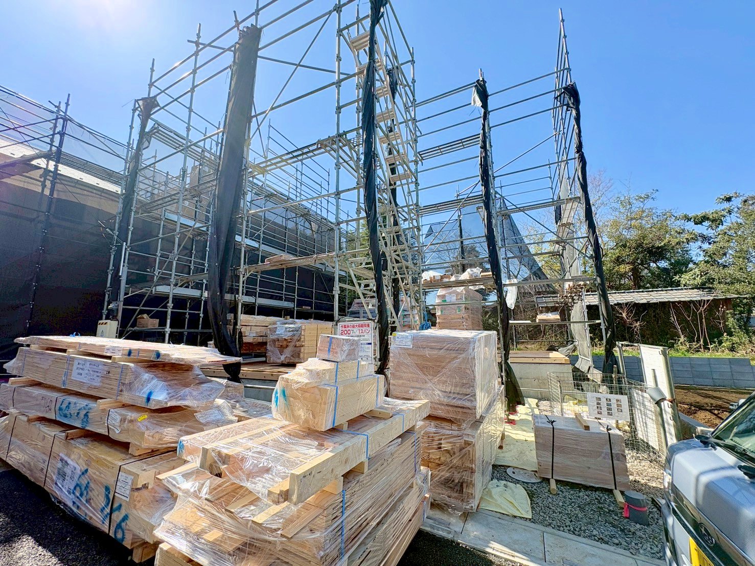 二部屋から行き来できる続きバルコニーを採用しました。(令和8年3月 撮影)