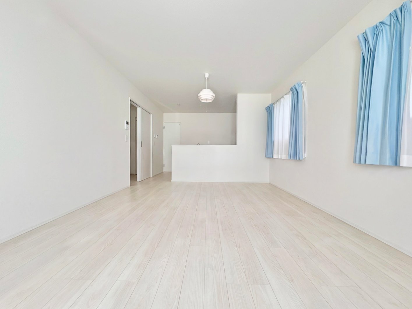 わが家を訪れる誰もが、ここでは声が一段と弾む。