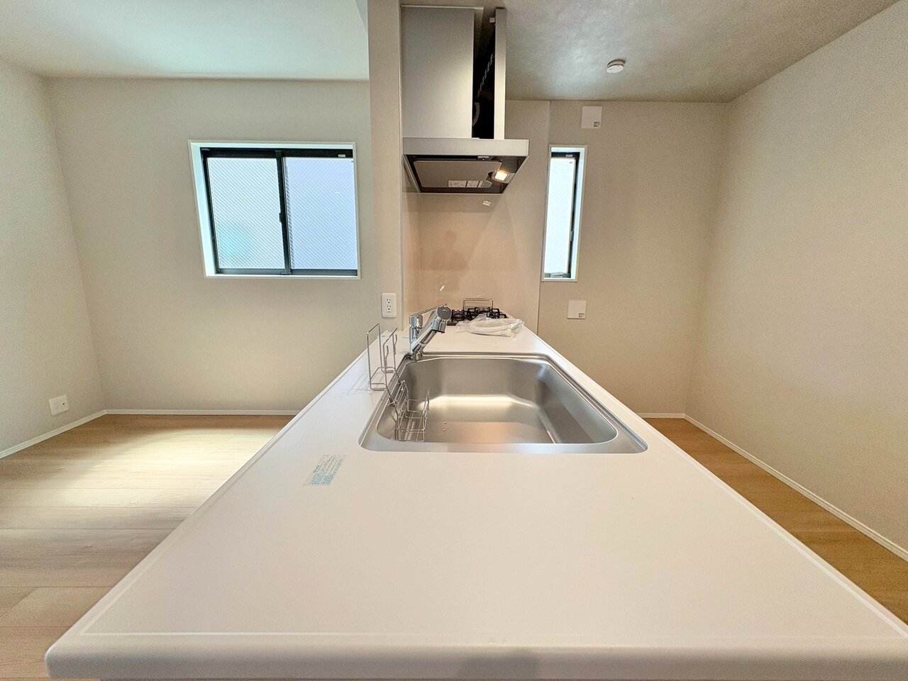 スッキリとしたオープンスタイルキッチンです。