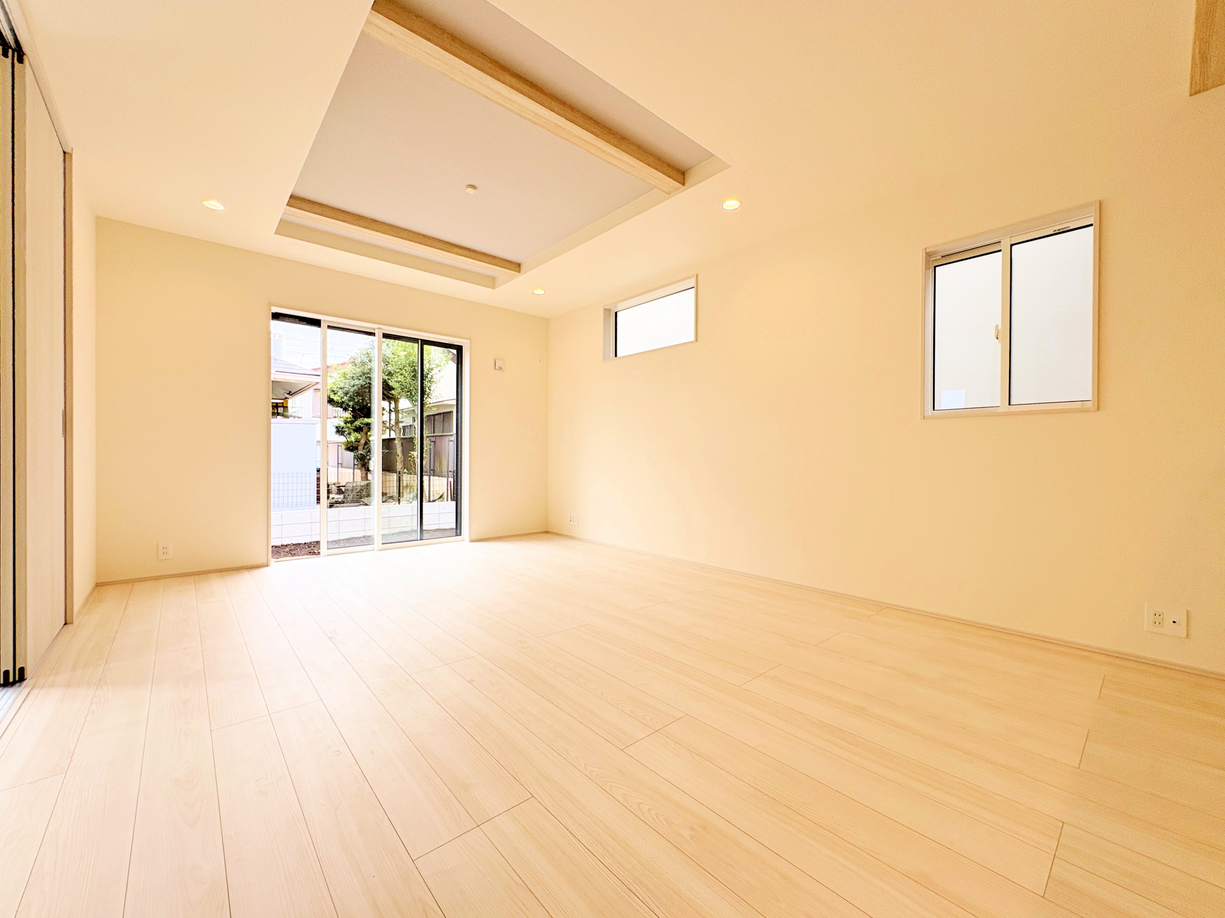 リビングダイニングに面した窓から、明るく照らすことができるＬＤＫ。