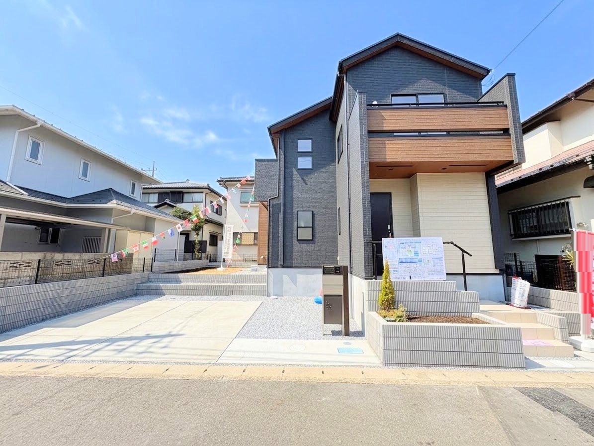 沼南駅まで徒歩7分の立地です。商業施設や公共施設など生活利便施設が徒歩圏内です。