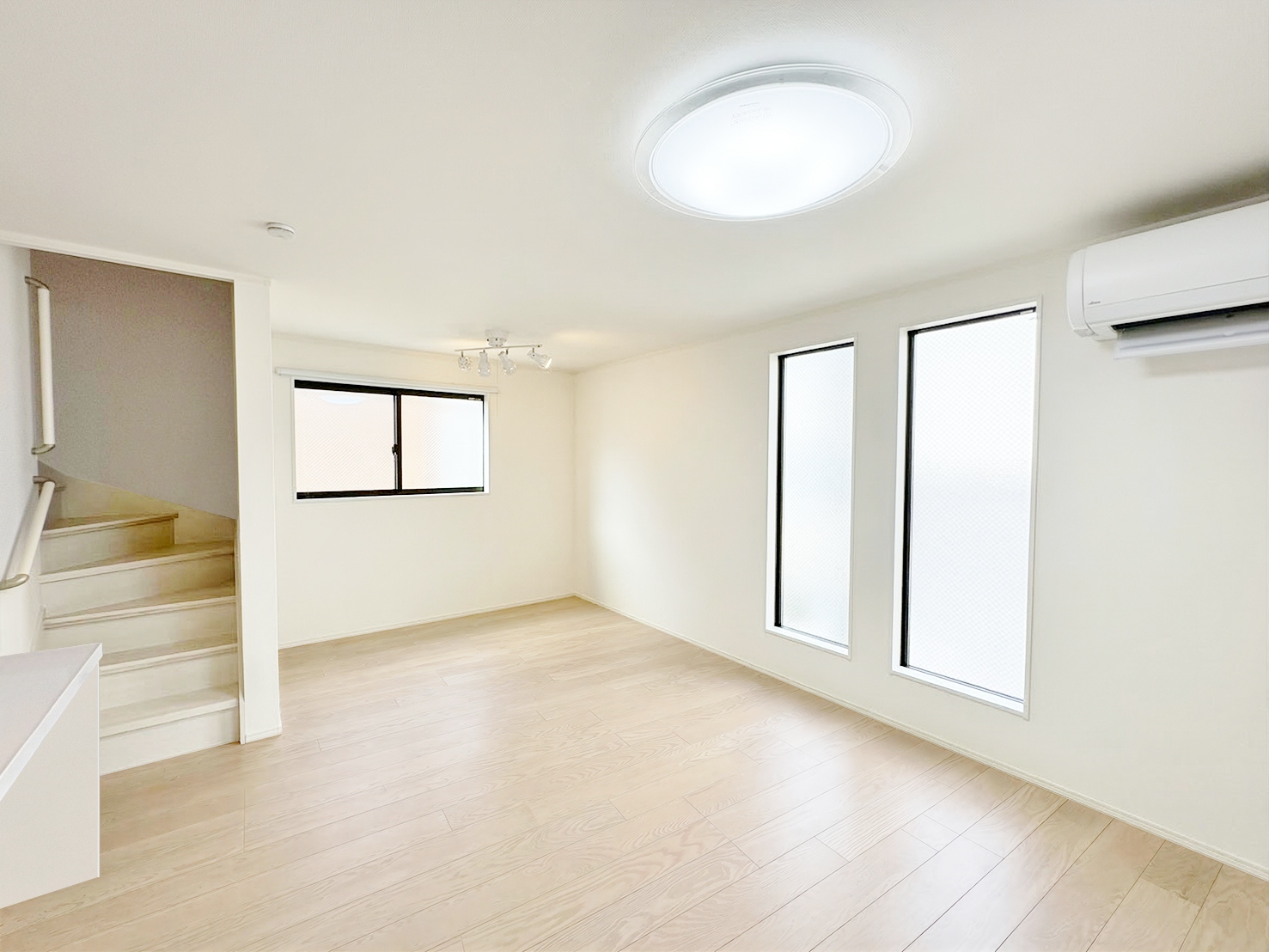 コミュニケーション動線に配慮したリビングアクセスプラン。