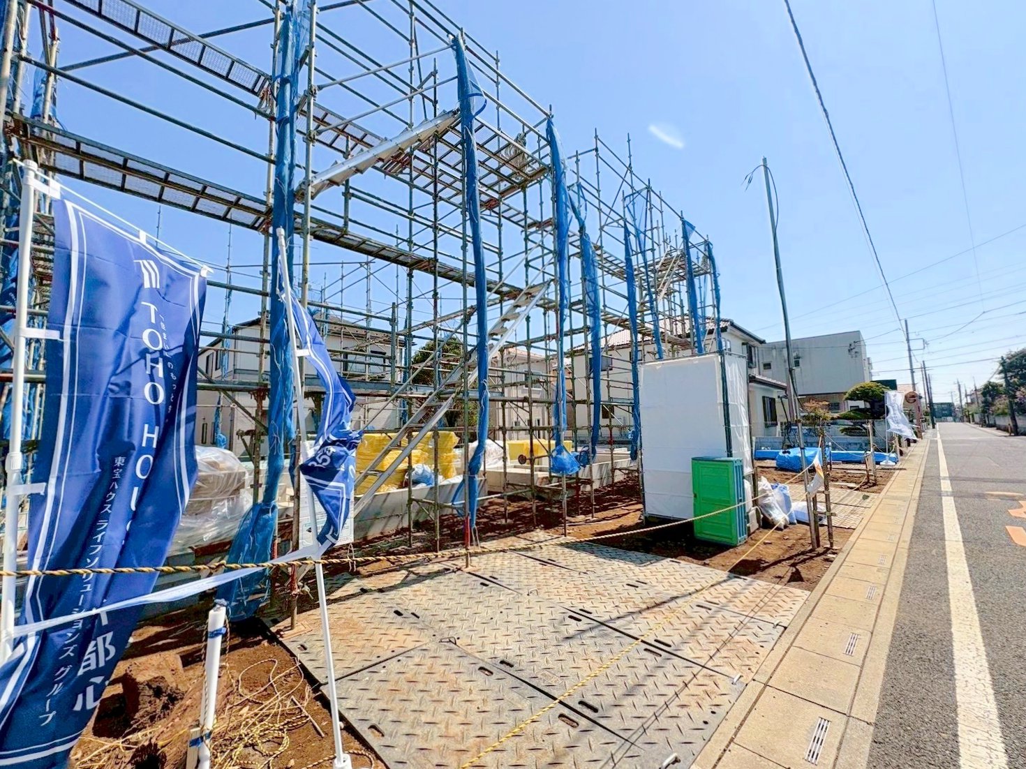 ほっと安らげる居心地の良いリビングは、ごろんと寛げる床暖房付きです。(令和8年3月 撮影)