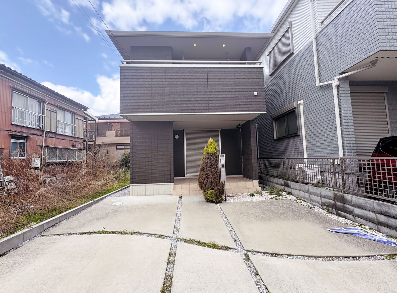 外構を美しく飾るのも戸建住宅ならではの愉しみ。