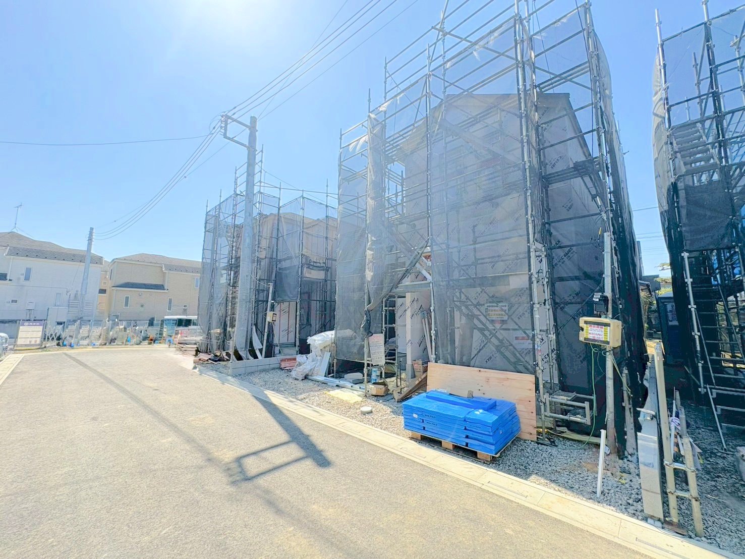 バルコニーへは2階ホールからも出入りできる動線を確保しました。(令和8年3月 撮影)