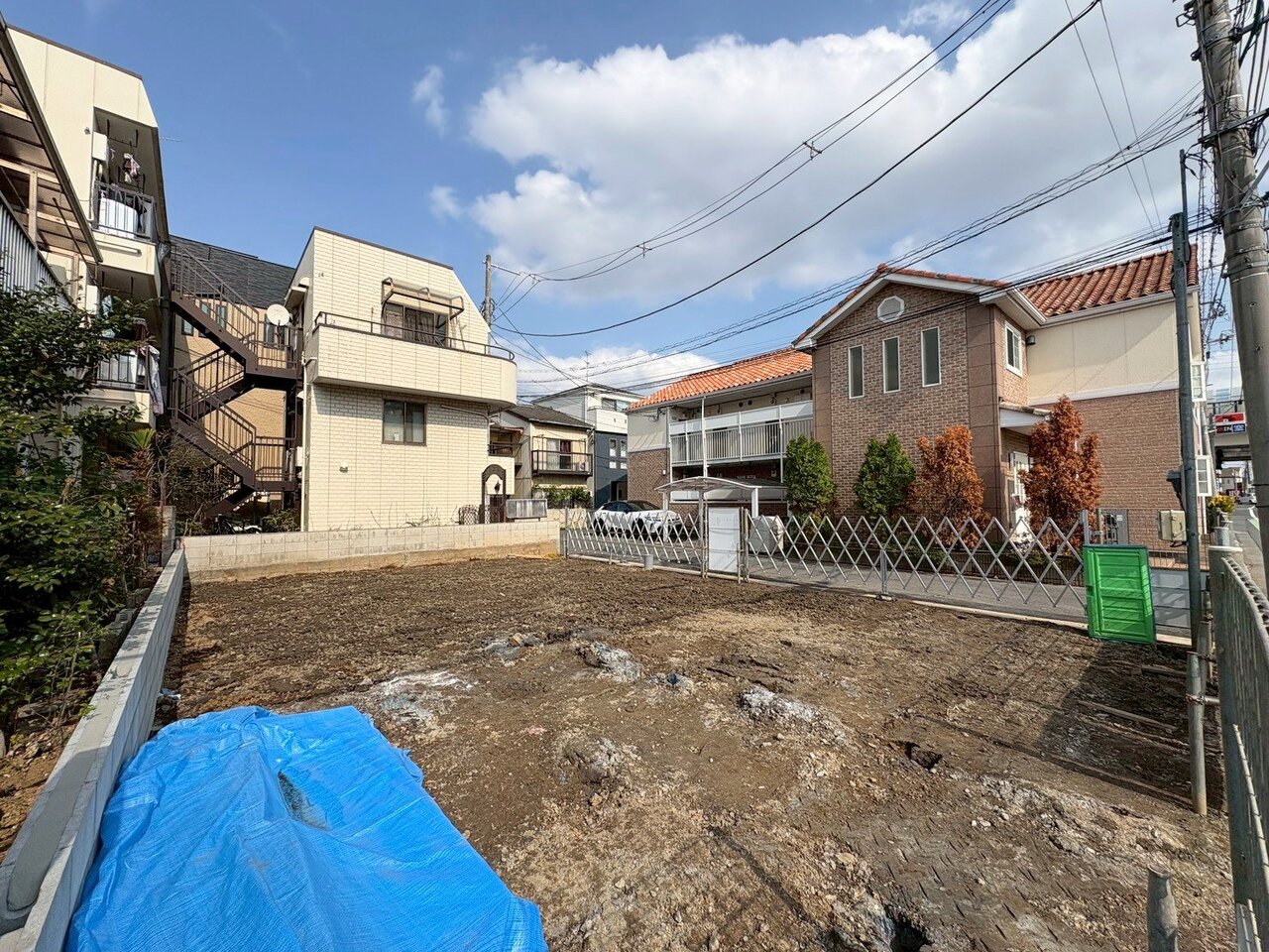 多用途に使えるルーフバルコニー付きです。(令和8年3月 撮影)