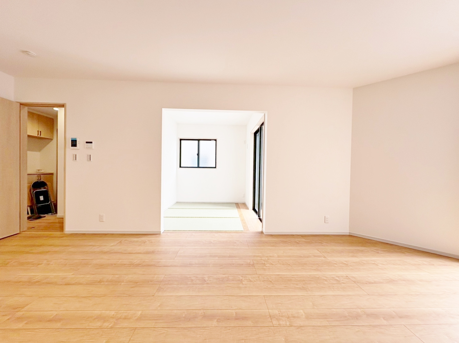 ひとつながりの空間になる、ＬＤＫと続き間居室のある間取り。