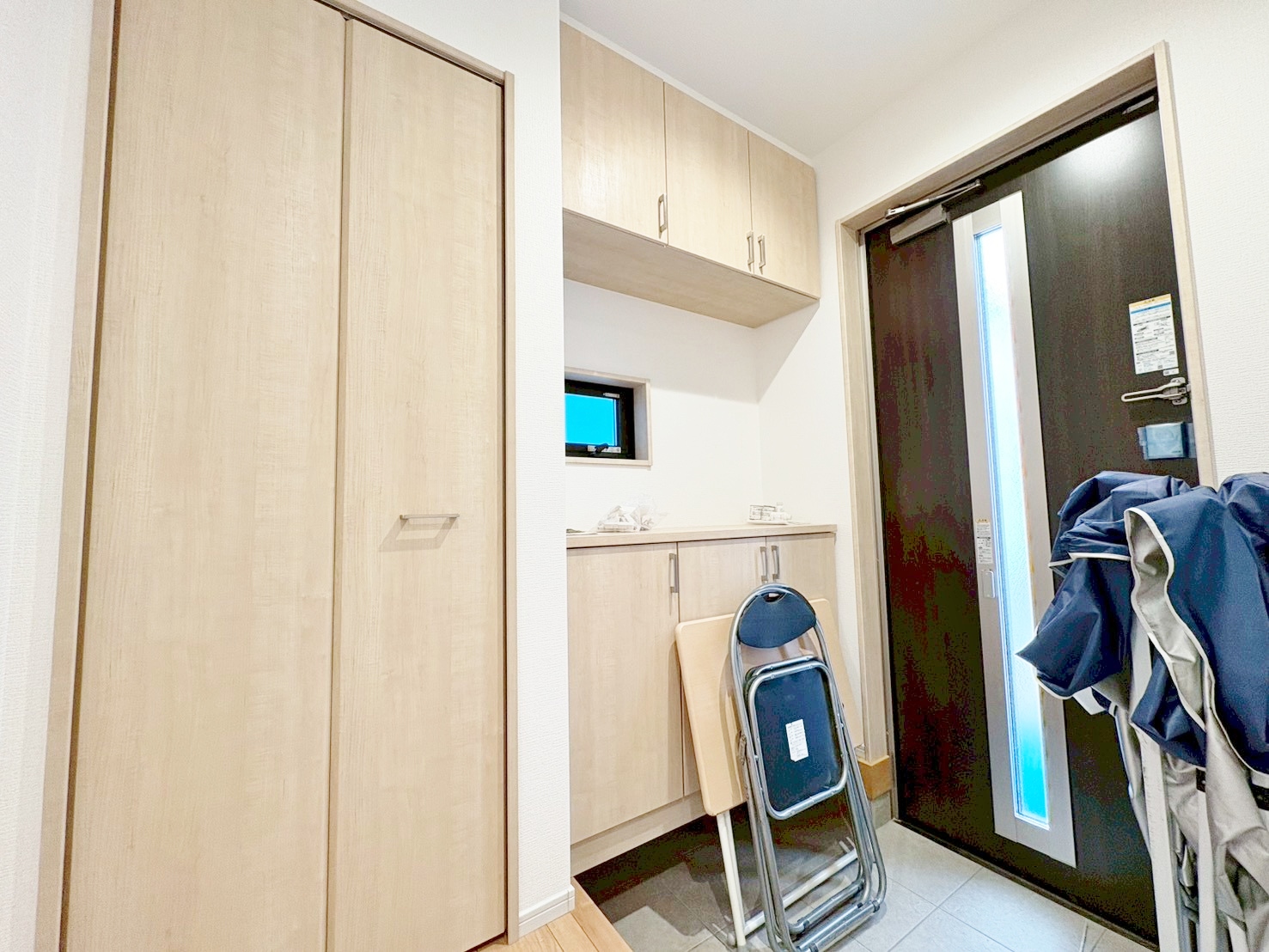 シンプルな清潔感の中にも少しのお洒落感が欲しいものです。