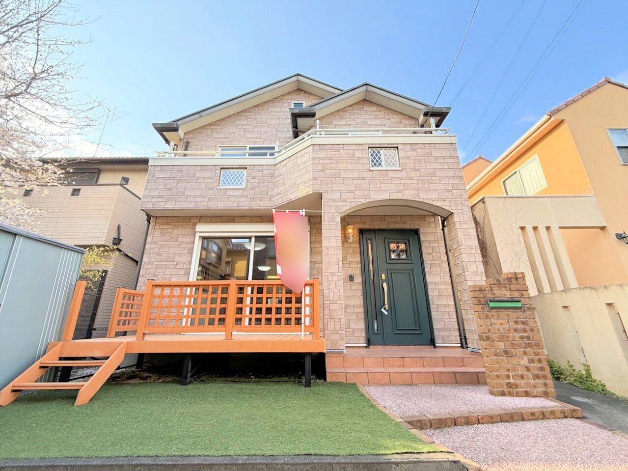 閑静な住宅街に佇みます。リフォーム済みのオール電化住宅。