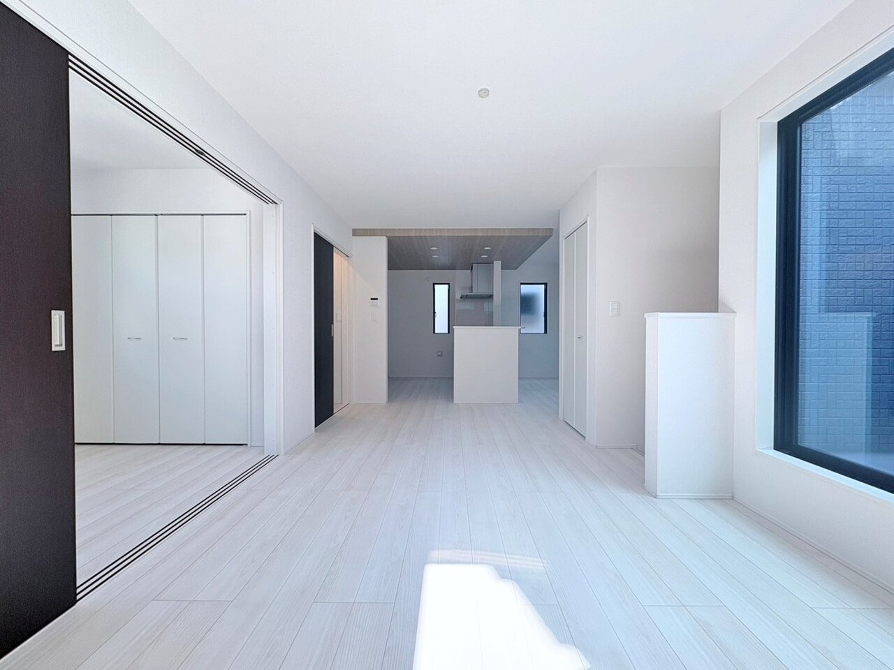 気持ちの良い光に包まれながら、開放感を感じられる雰囲気。