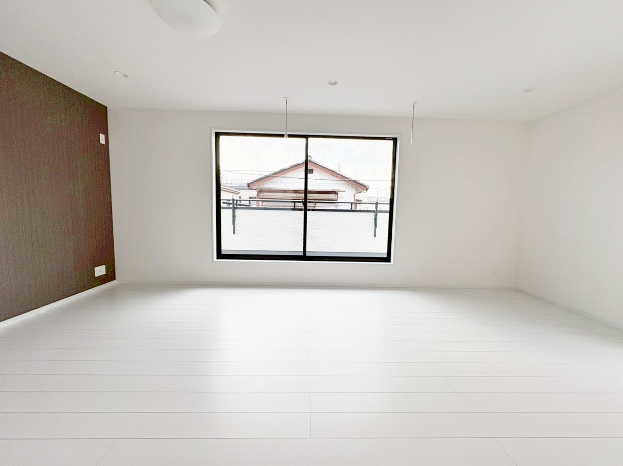 豊かな光と風を運んでくれるわが家自慢の場所。