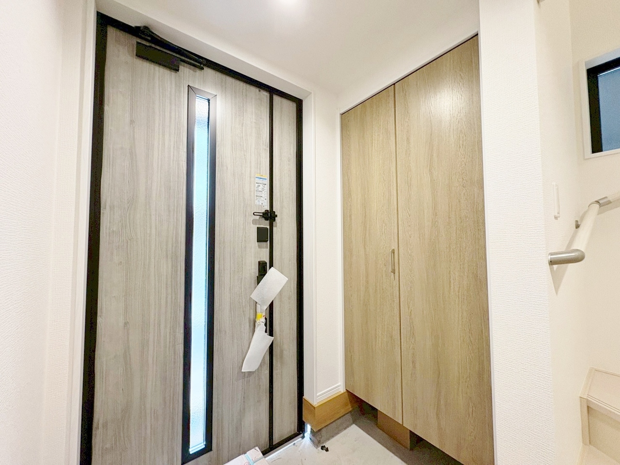 ワンランク上の装いで訪問された方を迎えます。