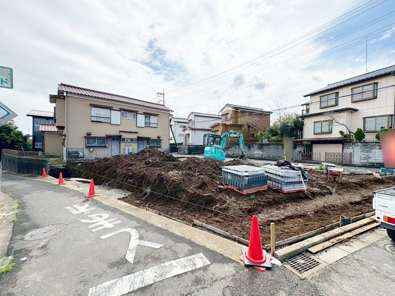 2階全居室南東向きで陽当たり良好です。(令和8年4月 撮影)