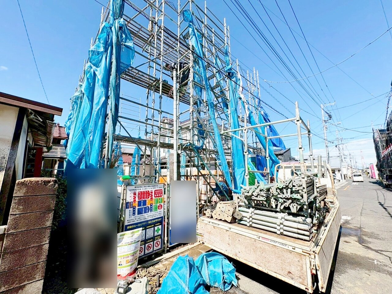 リビングは折上天井で開放感があります。(令和8年4月 撮影)