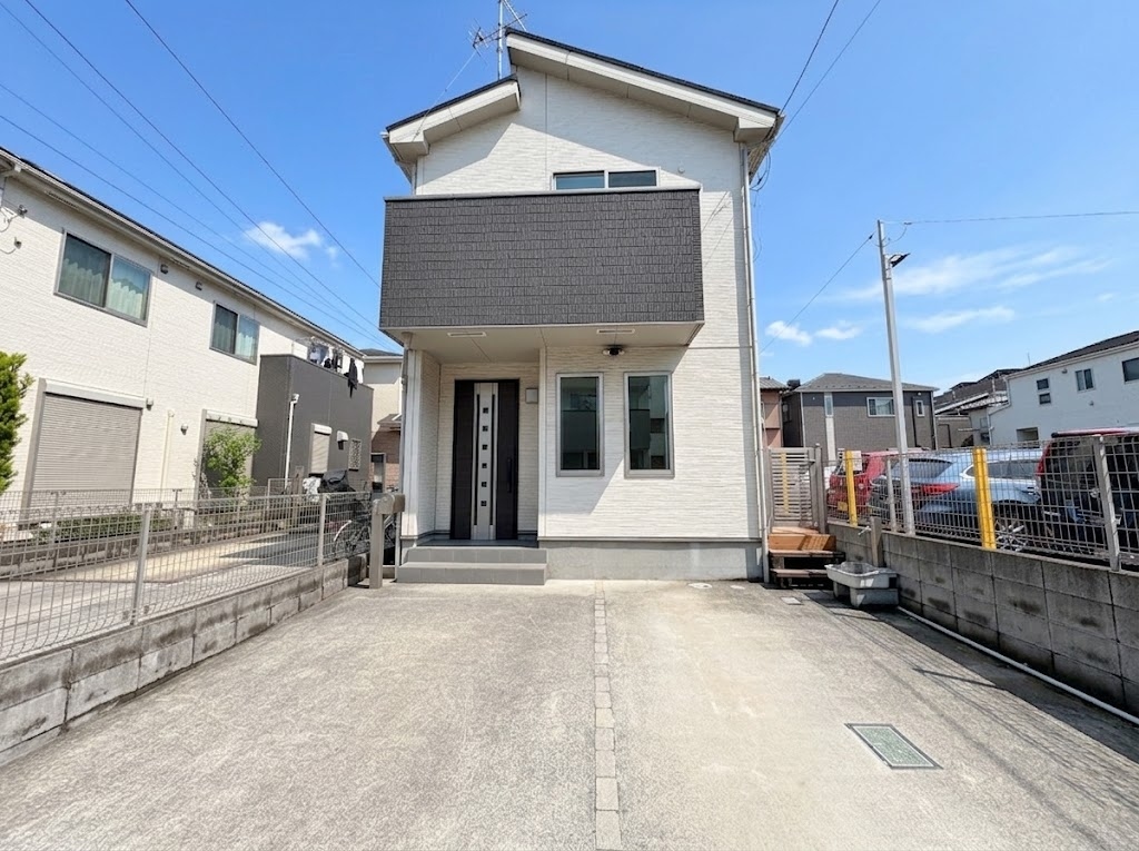 全居室に収納を完備したストレスフリーな住まいです。