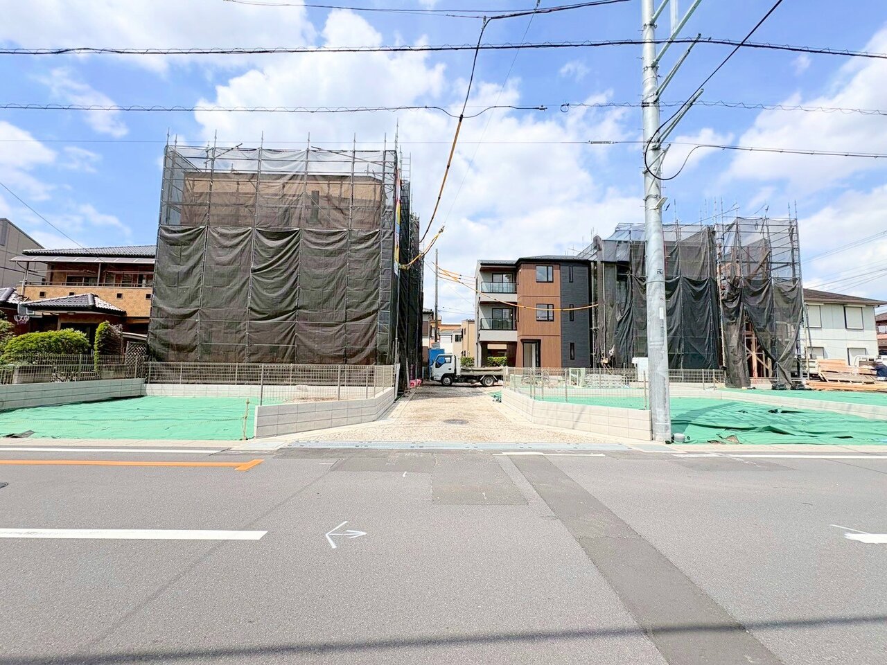 周辺環境とのコラボレーションにより明るい空間を演出。(令和8年4月 撮影)