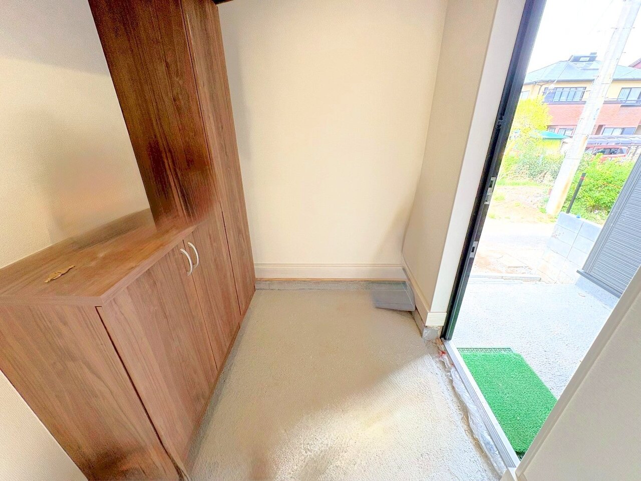 心地良さを与えてくれる家の顔ともなるスペースです。