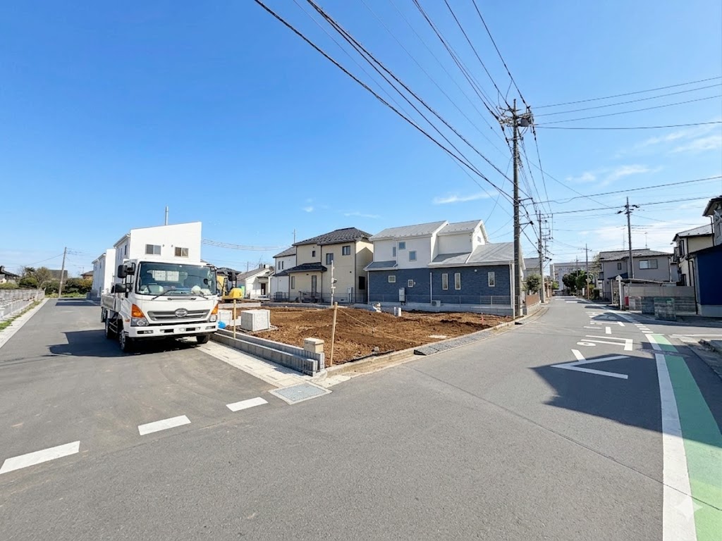 周辺環境とのコラボレーションにより明るい空間を演出。(令和8年4月 撮影)