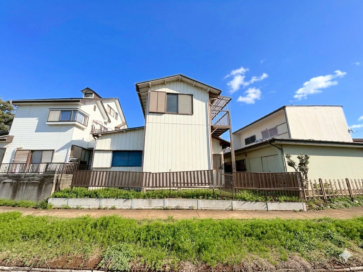 南与野駅まで徒歩4分の立地です。利便ある生活圏は暮らしに豊かさをもたらします。