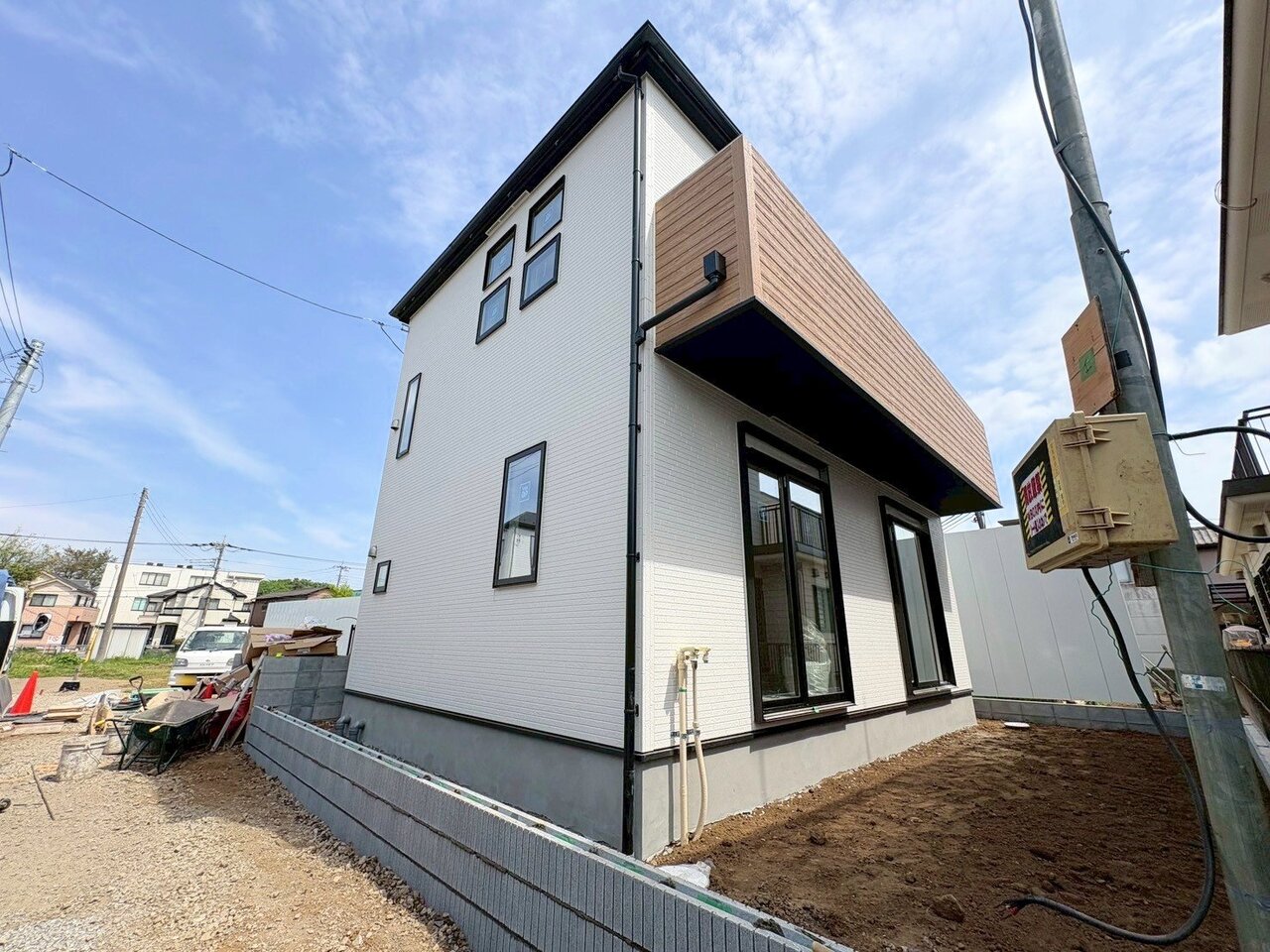 小・中学校まで徒歩12分以内でお子様の通学も安心です。(令和8年4月 撮影)