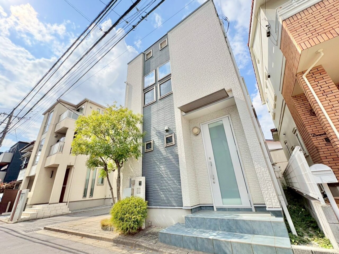 １８帖超のLDKはどこにいても空間全体を見渡せるおしゃれな空間です。