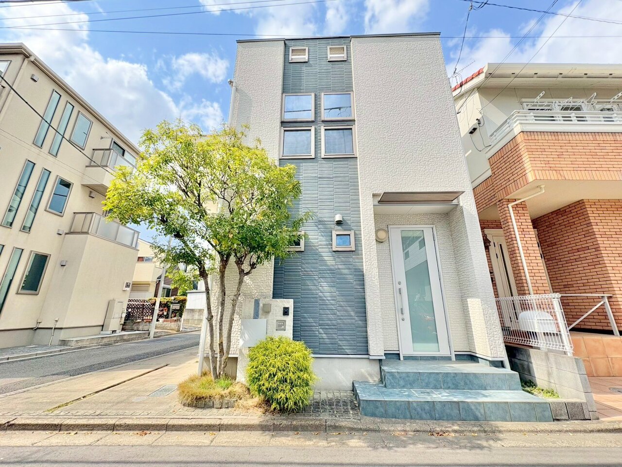 ７．６帖の主寝室には屋根裏の有効スペース付き。